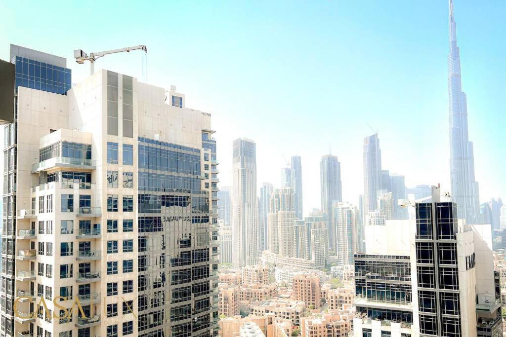 Lovely Big Studio W/ Burj Khalifa View In Downtown ดูไบ ภายนอก รูปภาพ