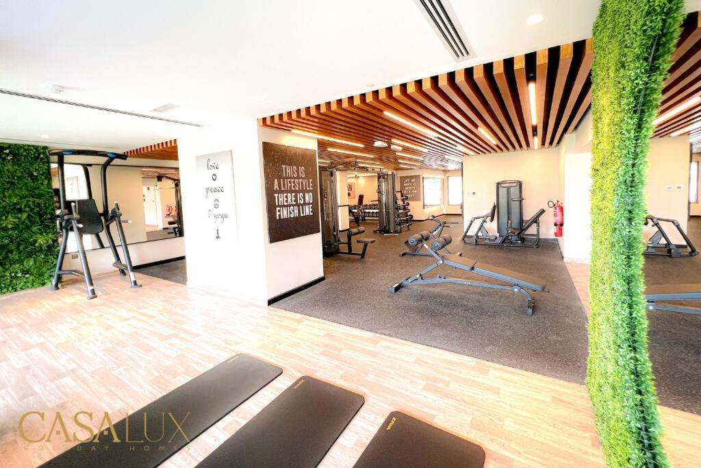 Lovely Big Studio W/ Burj Khalifa View In Downtown ดูไบ ภายนอก รูปภาพ