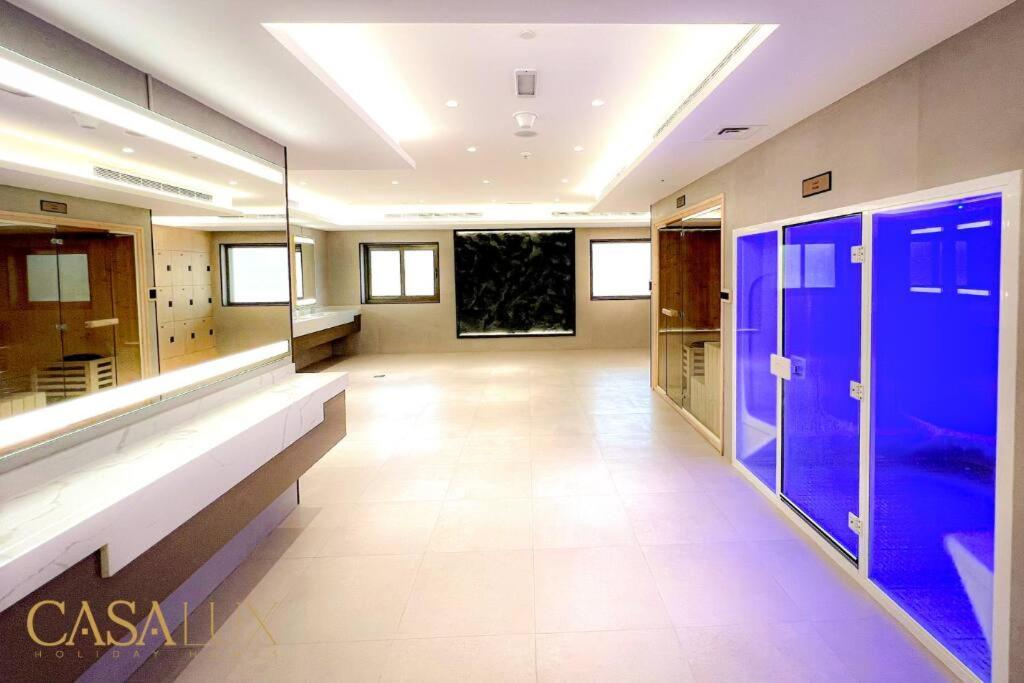 Lovely Big Studio W/ Burj Khalifa View In Downtown ดูไบ ภายนอก รูปภาพ